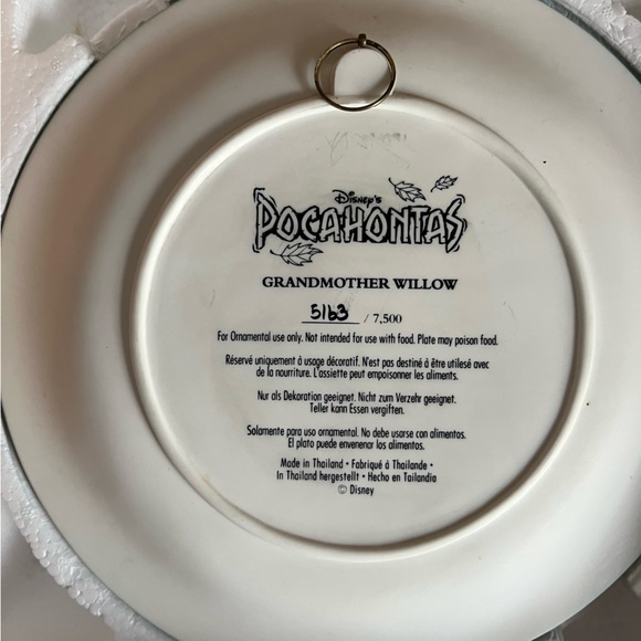 Disney Pocahontas with Grandmother Willow 3D Decorative Plate - Picture 3 of 9